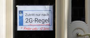 Die 2G-Regel - geimpft oder genesen - wird nun zur Pflicht, um einige Bereiche betreten zu können.