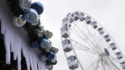 Der Weihnachtsmarkt auf dem Bassinplatz soll am kommenden Montag öffnen.