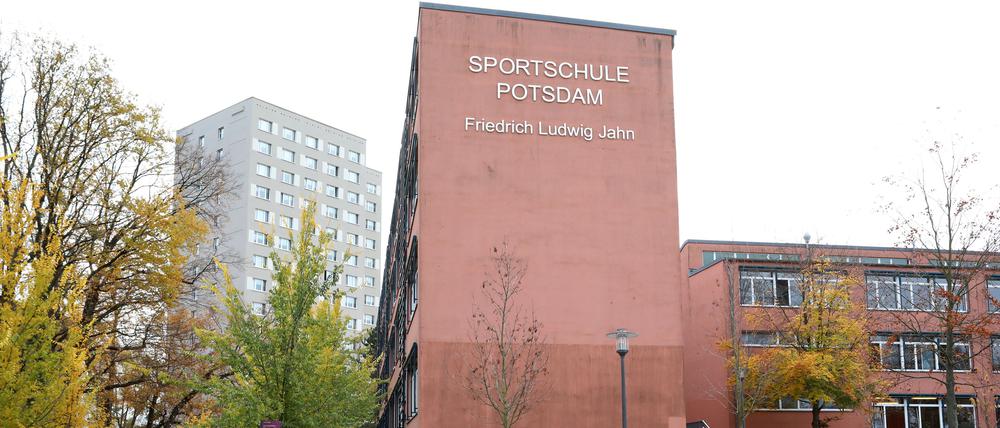 Die Sportschule am Luftschiffhafen wird saniert.