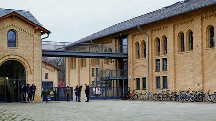 Zunächst zieht das neue Gymnasium zum Oberstufenzentrum I. 