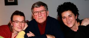 Potsdamer Filmerbe: Der Defa-Regisseur Roland Oehme mit Enkelin Clara Maria Kirchhoff (links) und Tochter Anne-Gret Oehme.