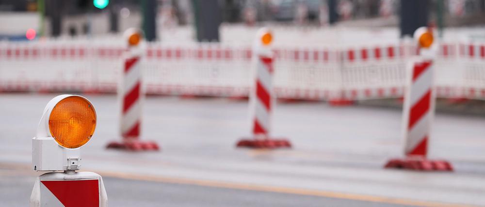 Autofahrer müssen an vielen Ecken Potsdams mit Einschränkungen und Verzögerungen rechnen.