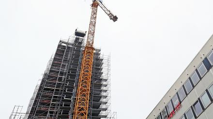 Der Turm der Garnisonkirche befindet sich noch im Bau.