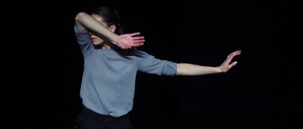 Anna Massoni in "Rideau", einer Deutschen Erstaufführung bei Made in Potsdam.