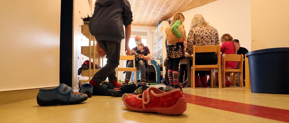 Wieso müssen Kita-Elternbeiträge bezahlt werden, wenn Kinder nicht in der Kita betreut werden können?