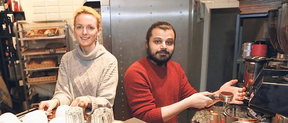 Inhaberin Loreen Herrmann und Barista Bilal Ahmed kennen sich mit gutem Kaffee aus. Die Eigentümerin ist noch neu in Potsdam.