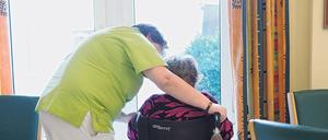 Für Beschäftigte in der Pflege und im medizinischen Bereich gilt ab 16. März eine Impfpflicht. 