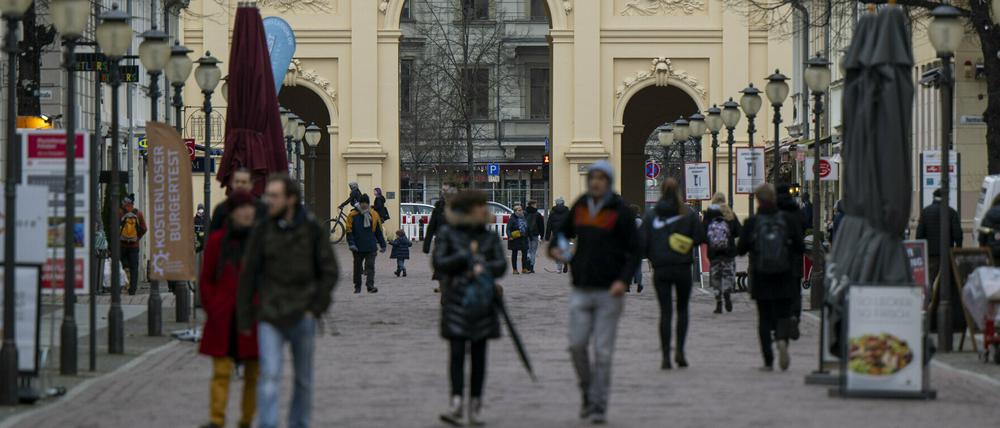 Brandenburgs Landesregierung setzt Lockerungen in vielen Bereichen um.