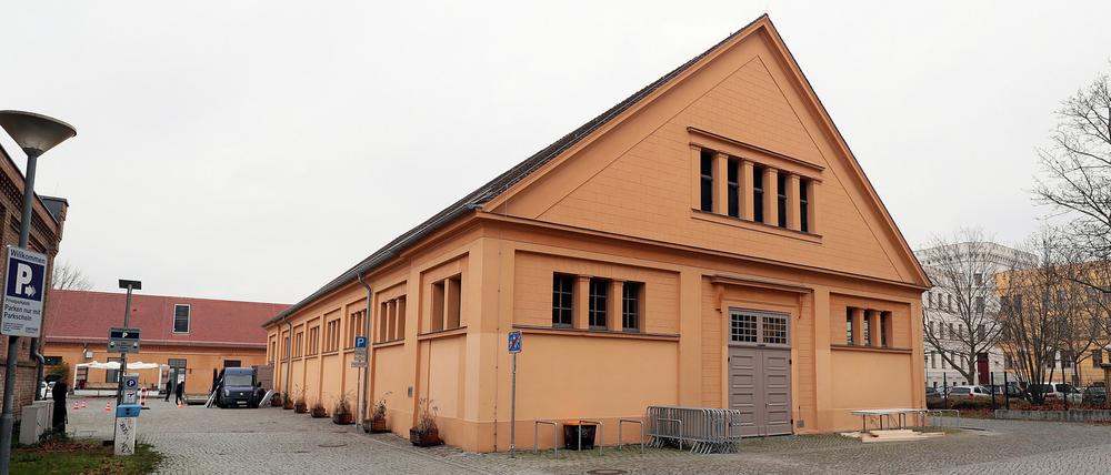 Im Moment wird hier noch geimpft, aber künftig könnte die Schinkelhalle Ort für ein Filmfestival werden.