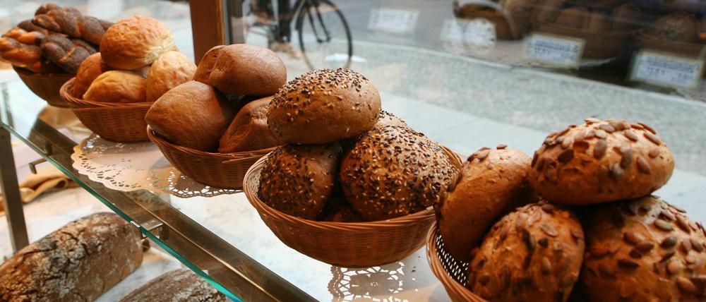 Es wird teurer, nicht nur bei Bäcker Braune. Wegen steigender Rohstoff- und Energiepreise kosten Brot und Brötchen mehr.