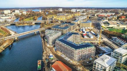 Vor fast drei Jahren war das Projekt auf der letzten großen freien Fläche in Innenstadtnähe begonnen worden. 