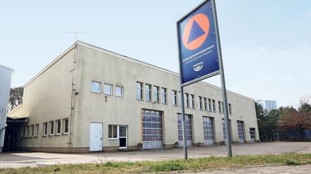 Zu klein. Bislang dient die alte Feuerwache in der Steinstraße als Katastrophenschutzzentrum für Potsdam. Ein neuer Standort ist in Drewitz geplant.