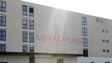 Metropolishalle in Potsdam wird Flüchtlingsunterkunft für Ukrainer.