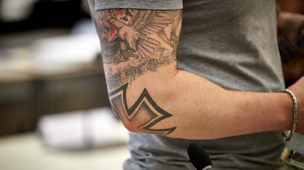 Bundesweit ging die Bundesanwaltschaft gegen kriminelle Rechtsextremisten vor.