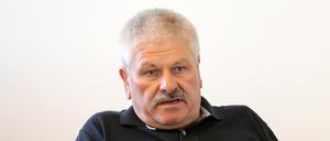 Der Stadtverordnete Hans-Jürgen Scharfenberg (Linke).