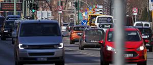 Bei Fahrten durch Potsdam brauchen Autofahrerinnen und Autofahrer oft viel Geduld.