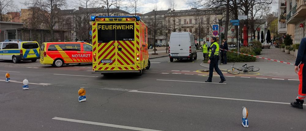Die Rettungskräfte waren am Sonntag am frühen Nachmittag zum Unfallort geeilt.