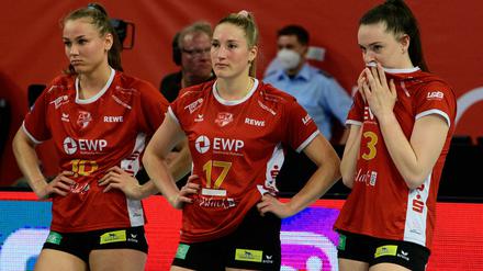 Enttäuscht: Potsdams Sarah van Aalen, Laura Emonts und Anett Nemeth (v.l.)