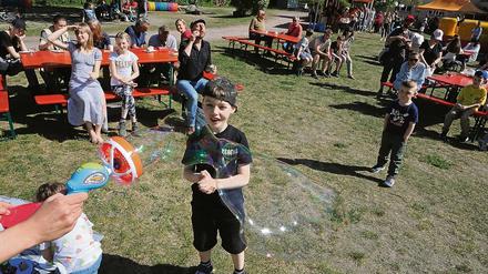Unter anderem mit der Clownsshow „Picknick mit Hans und Franzi“ kamen die Kinder auf ihre Kosten. 