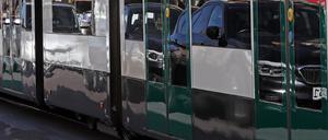 Ein Tram und ein Auto stießen in Potsdam zusammen.