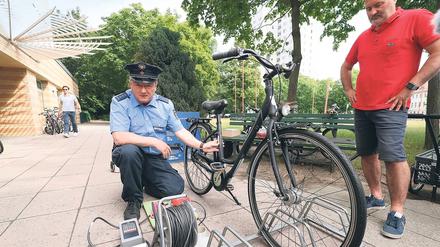 Mit einer Codierung auf dem Rahmen eines Fahrrads könnten sich potenzielle Diebe abschrecken lassen.