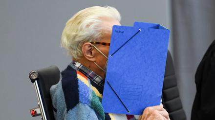 Die Staatsanwaltschaft fordert für den Angeklagten eine mehrjährige Haftstrafe.