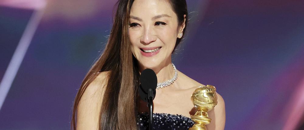 Michelle Yeoh gewinnt als beste Komödien-Darstellerin. In den Hauptkategorien traten wieder fast ausschließlich Männer an. 