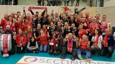 Gelungener Ausflug. Team und im Fanbus mitgereiste Anhänger des SCP jubelten in Erfurt.