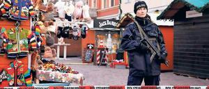 Vor einem Jahr wurde der Weihnachtsmarkt in der Brandenburger Straße geräumt und abgesperrt.