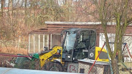 Bagger in Sicht. Anwohner dokumentierten die Arbeiten am Angergrund.