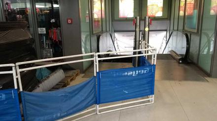 Seit Anfang Februar tut sich an der Rolltreppe im Potsdamer Hauptbahnhof nichts.