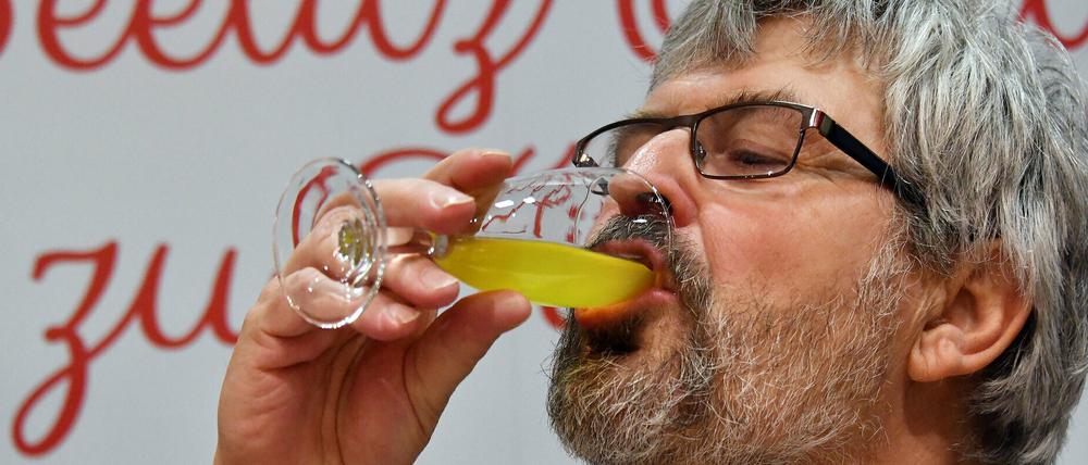 Axel Vogel ließ es sich bei seinem Rundgang schmecken.