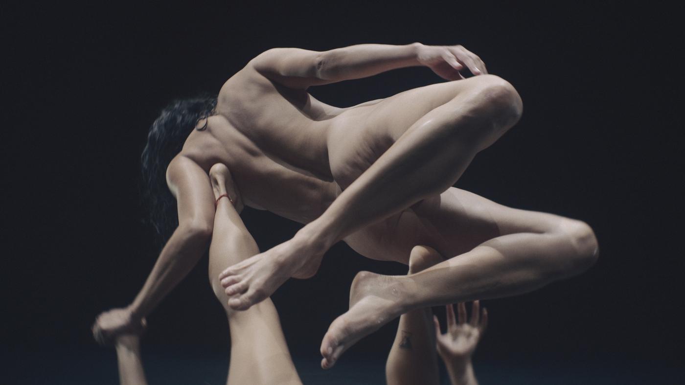 Expressive body movement