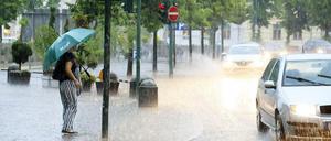 Auch auf Starkregen müssen sich die Menschen in Potsdam einstellen (Archivbild).