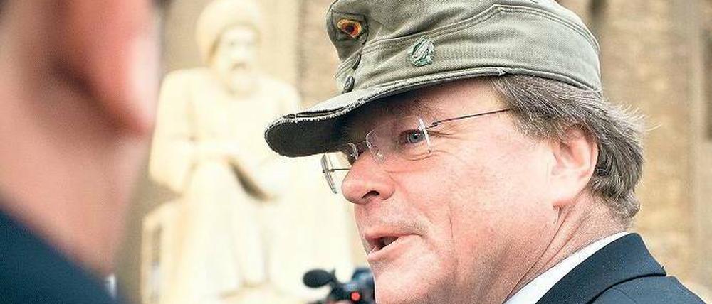 Lieber direkt. Bundesentwicklungshilfeminister Dirk Niebel am vergangenen Mittwoch in Erbil im Nordirak. Foto: Thomas Imo/photothek.net