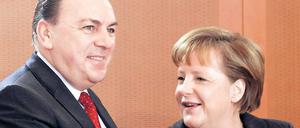 Gestörtes Verhältnis. Bisher hatte sich Kanzlerin Angela Merkel nicht explizit für Weber als EZB-Präsidenten stark gemacht. Foto: Reuters