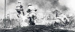 Im Schlachtgeschehen. Angriff einer russischen Einheit bei Stalingrad. Foto: dpa