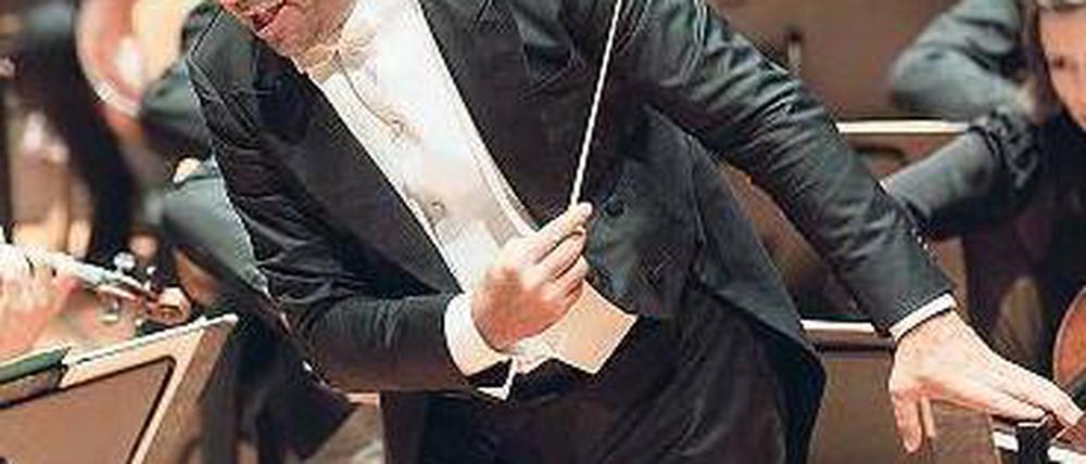 Sänger am Pult. Daniele Gatti dirigiert das Concertgebouw Orchestra. Foto: Kai Bienert