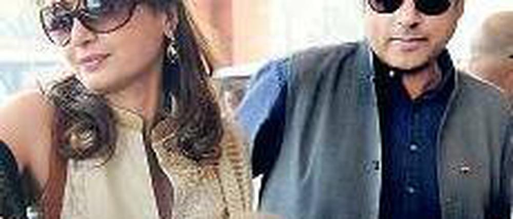 Glamourpaar. Der frühere UN-Vizechef Shashi Tharoor und Sunanda Pushkar. Foto: AFP