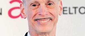 John Waters, 67, ist ein US-amerikanischer Trash- und Kultfilmemacher („Pink Flamingos“, „Hairspray“). Am 9. Februar tritt er in der Volksbühne mit seiner One-Man-Show „This Filthy World“ auf. Foto: Reuters