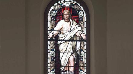 Lange haben die christlichen Kirchen mit dem Netz gefremdelt, langsam beginnt eine vorsichtige Öffnung.