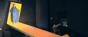 Wegweiser. Olivia Gräser im Bühnenbild von Merle Vierck. Foto: Imago