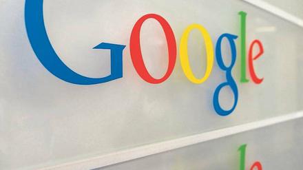 Allgegenwärtig. Bislang lässt sich Google die besten Platzierungen in seiner Suche gut bezahlen. Künftig soll auch die Konkurrenz eine Chance haben. Foto: AFP