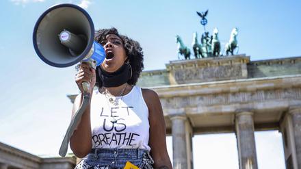 Auch in Berlin wurde an den in den USA von einem Polizisten getöteten George Floyd erinnert. 