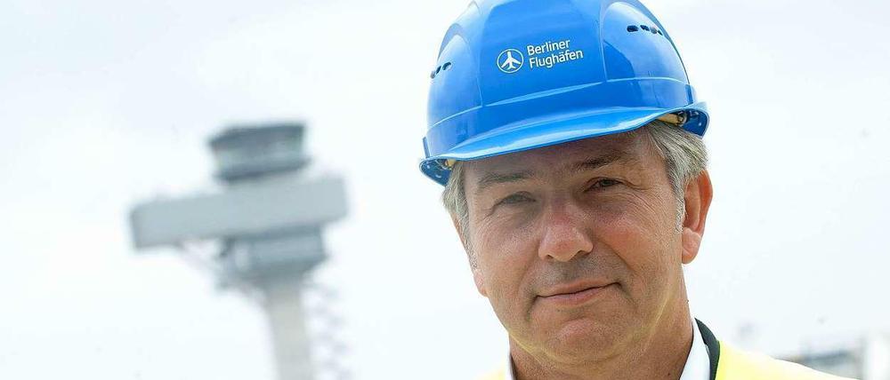 Einer der schwärzesten Tage war für Wowereit der 6. Januar 2013. Da sickerte durch, dass sein Prestigeprojekt - die Eröffnung des neuen Hauptstadtflughafens - zum vierten Mal verschoben werden musste - auf einen bis heute unbekannten Termin. Wowereit legte den Vorsitz des Aufsichtsrates nieder. 