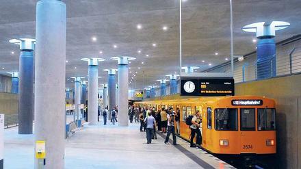 In aller Kürze. Die U-Bahnlinie zwischen Brandenburger Tor und Hauptbahnhof wurde 2009 eröffnet. Der Weiterbau bleibt ungewiss. 
