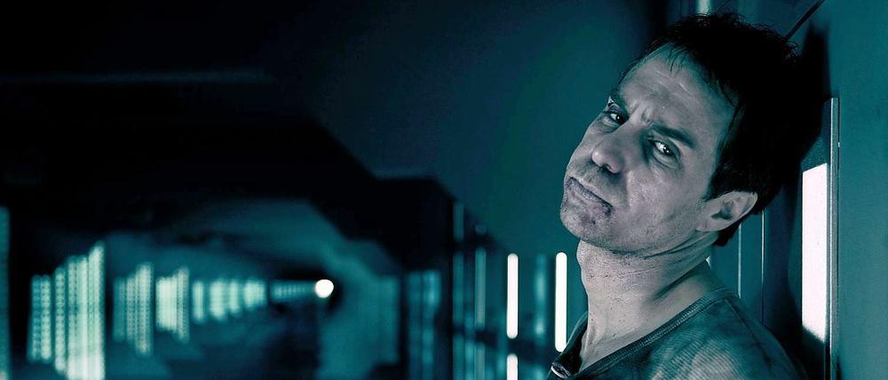 Geplagt von Halluzinationen. Sam Rockwell als Weltraumarbeiter.