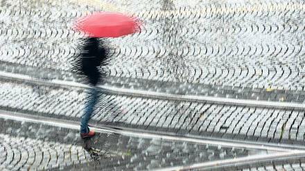 Der Regen hört hier bald auf. Trotzdem werden die Pegel der deutschen Flüsse weiter steigen. 
