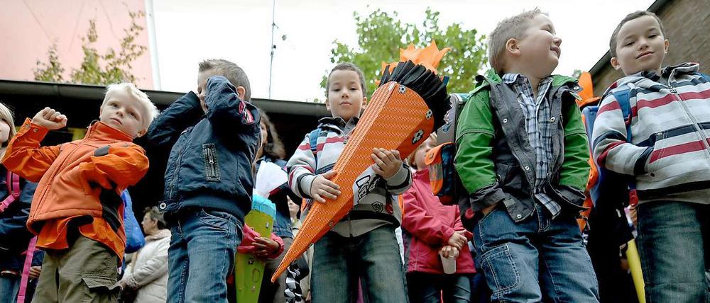 Ab in die Schule. Die Erstklässler des nächsten Jahres müssen jetzt schon angemeldet werden.