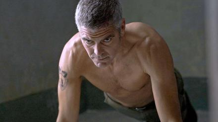 Durchtrainiert. George Clooney spielt in "The American" einen Killer im Wartestand. Fitness kann dabei nicht schaden.